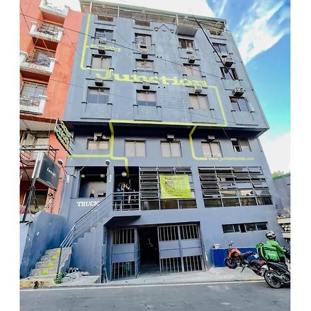 Oyo 866 Junction Hostels Manila Exterior foto