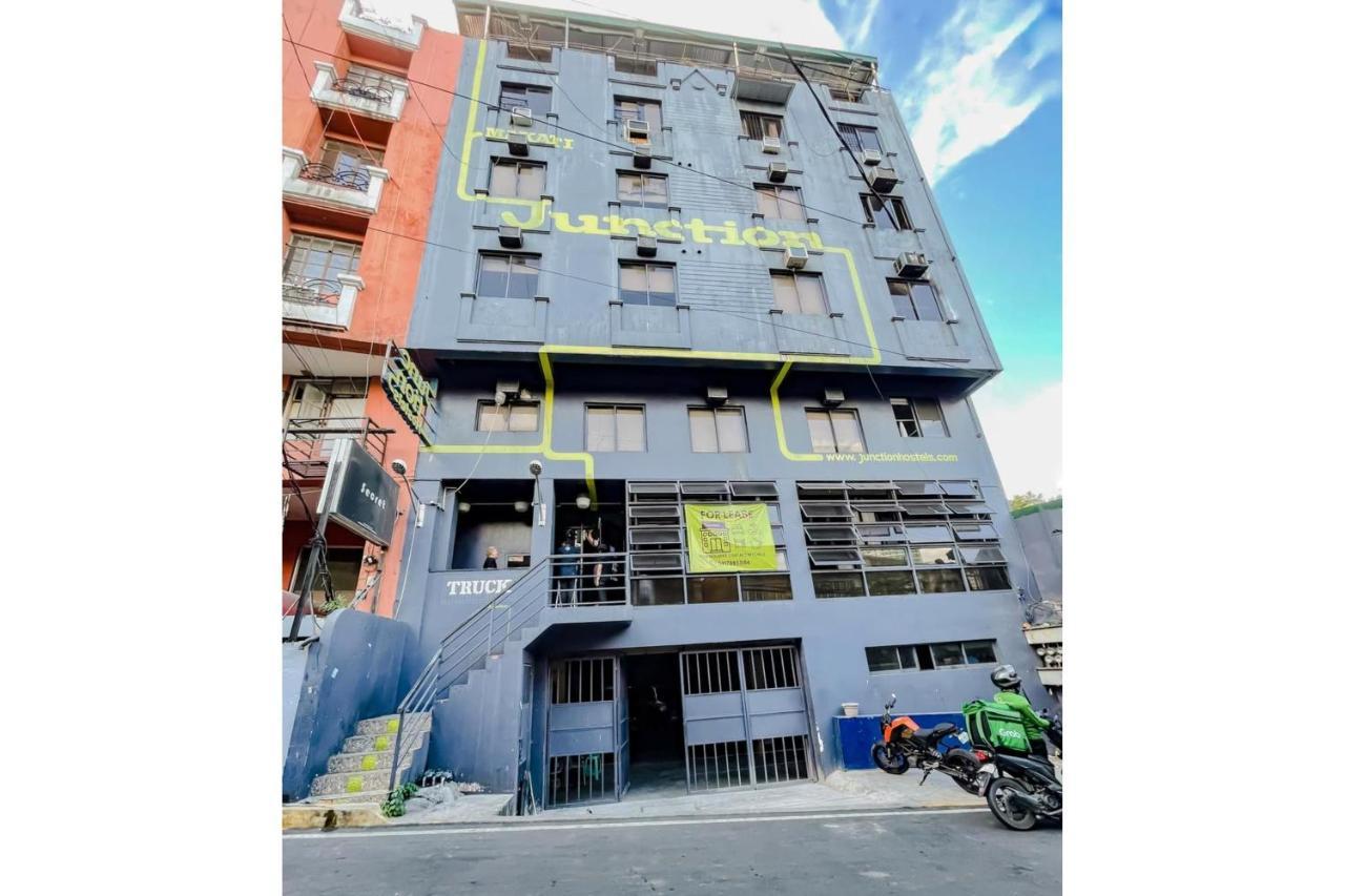 Oyo 866 Junction Hostels Manila Exterior foto